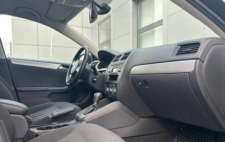 Volkswagen Jetta VI, 2012 год, 990 000 рублей, 12 фотография
