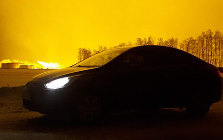 Hyundai Solaris II рестайлинг, 2013 год, 800 000 рублей, 4 фотография