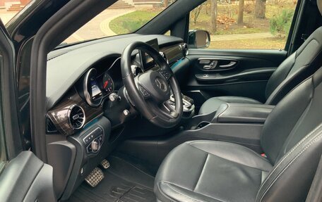 Mercedes-Benz V-Класс, 2019 год, 6 300 000 рублей, 6 фотография