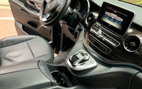 Mercedes-Benz V-Класс, 2019 год, 6 300 000 рублей, 7 фотография