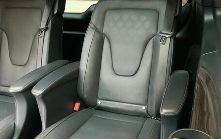 Mercedes-Benz V-Класс, 2019 год, 6 300 000 рублей, 18 фотография