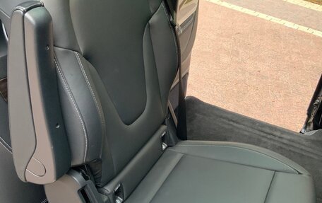 Mercedes-Benz V-Класс, 2019 год, 6 300 000 рублей, 19 фотография