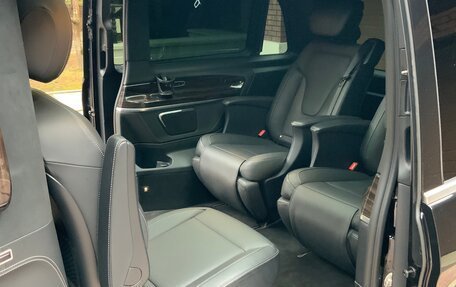 Mercedes-Benz V-Класс, 2019 год, 6 300 000 рублей, 17 фотография