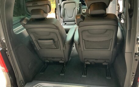 Mercedes-Benz V-Класс, 2019 год, 6 300 000 рублей, 24 фотография