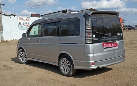 Honda Stepwgn II рестайлинг, 2004 год, 870 000 рублей, 4 фотография