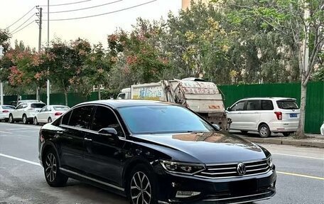 Volkswagen Passat B8 рестайлинг, 2022 год, 1 820 000 рублей, 3 фотография