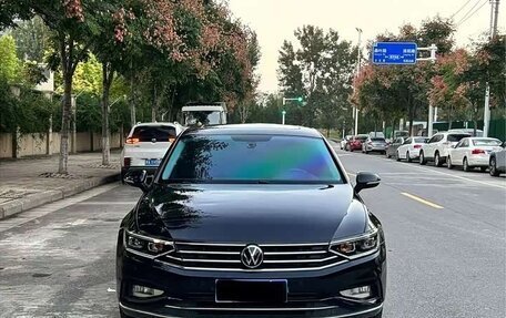 Volkswagen Passat B8 рестайлинг, 2022 год, 1 820 000 рублей, 2 фотография