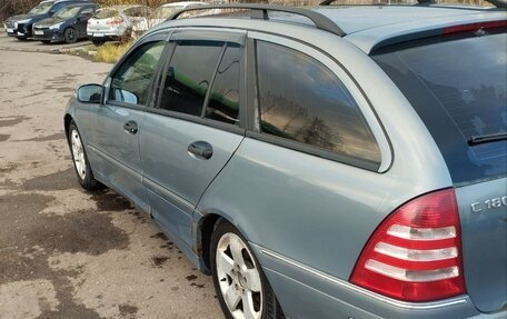 Mercedes-Benz C-Класс, 2004 год, 490 000 рублей, 3 фотография