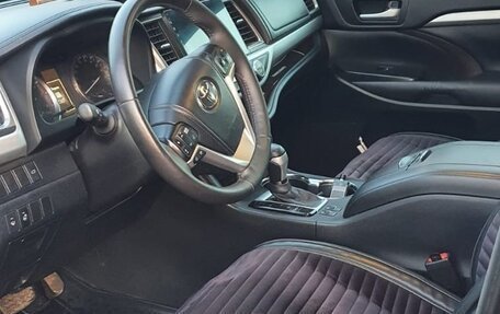 Toyota Highlander III, 2014 год, 2 820 000 рублей, 9 фотография