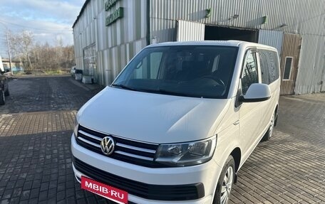 Volkswagen Caravelle T6 рестайлинг, 2016 год, 2 000 000 рублей, 8 фотография