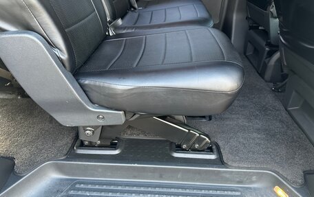 Volkswagen Caravelle T6 рестайлинг, 2016 год, 2 000 000 рублей, 15 фотография