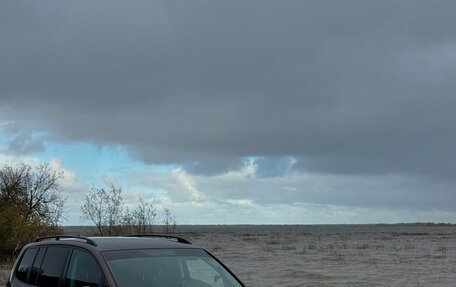 Volkswagen Touran III, 2012 год, 1 350 000 рублей, 3 фотография