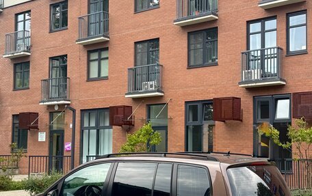 Volkswagen Touran III, 2012 год, 1 350 000 рублей, 5 фотография