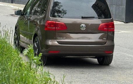 Volkswagen Touran III, 2012 год, 1 350 000 рублей, 6 фотография