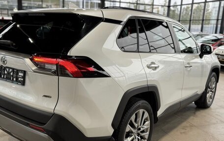 Toyota RAV4, 2020 год, 3 398 000 рублей, 5 фотография