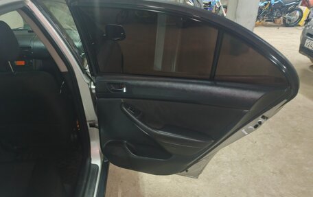 Toyota Avensis III рестайлинг, 2008 год, 900 000 рублей, 8 фотография