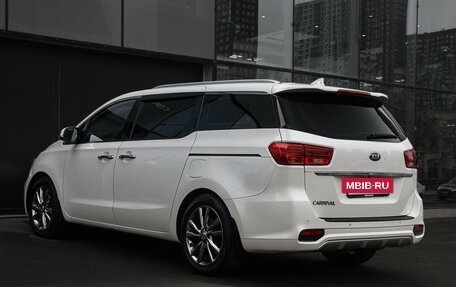 KIA Carnival III, 2018 год, 2 897 000 рублей, 7 фотография