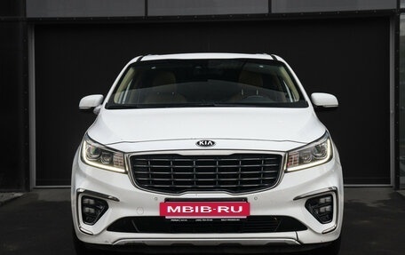 KIA Carnival III, 2018 год, 2 897 000 рублей, 2 фотография