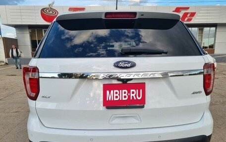 Ford Explorer VI, 2018 год, 1 780 000 рублей, 3 фотография