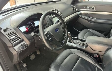 Ford Explorer VI, 2018 год, 1 780 000 рублей, 16 фотография