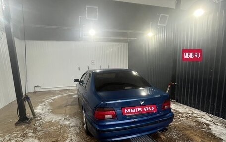 BMW 5 серия, 2001 год, 510 000 рублей, 13 фотография