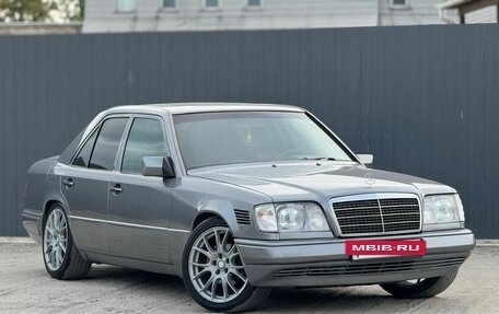 Mercedes-Benz E-Класс, 1995 год, 1 100 000 рублей, 8 фотография