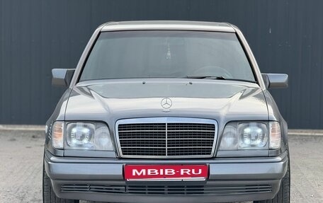 Mercedes-Benz E-Класс, 1995 год, 1 100 000 рублей, 10 фотография