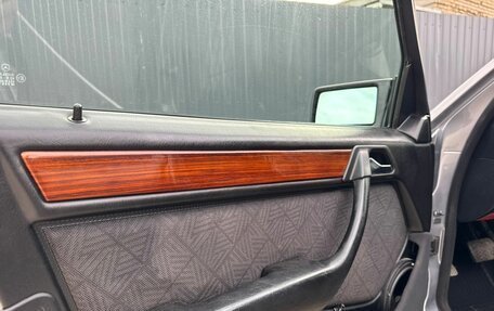 Mercedes-Benz E-Класс, 1995 год, 1 100 000 рублей, 34 фотография