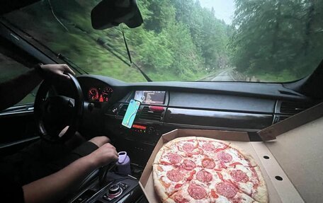 BMW X5, 2010 год, 3 000 000 рублей, 33 фотография