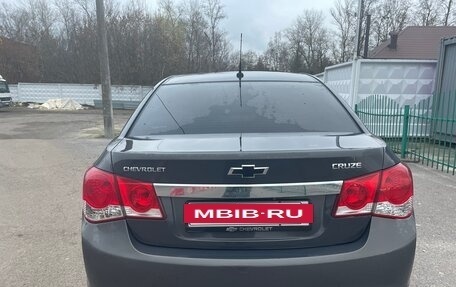 Chevrolet Cruze II, 2013 год, 700 000 рублей, 5 фотография