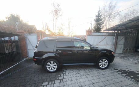 Mitsubishi Outlander III рестайлинг 3, 2010 год, 1 280 000 рублей, 9 фотография