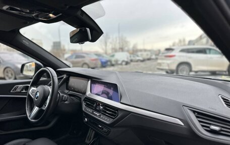 BMW 1 серия, 2020 год, 2 100 000 рублей, 5 фотография