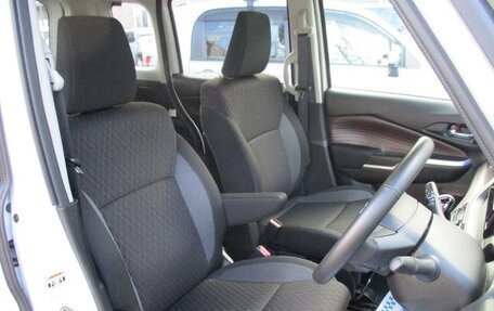 Mitsubishi Delica D:2, 2022 год, 1 050 000 рублей, 5 фотография