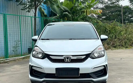 Honda Fit, 2022 год, 1 015 027 рублей, 2 фотография