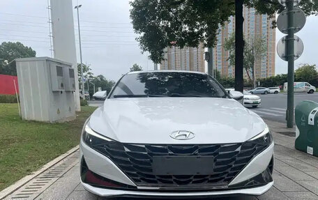 Hyundai Elantra, 2022 год, 1 350 013 рублей, 1 фотография