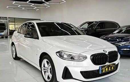 BMW 1 серия, 2020 год, 1 350 155 рублей, 3 фотография