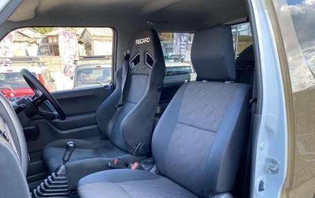 Suzuki Jimny, 2016 год, 840 001 рублей, 12 фотография