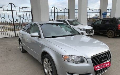 Audi A4, 2004 год, 555 000 рублей, 2 фотография
