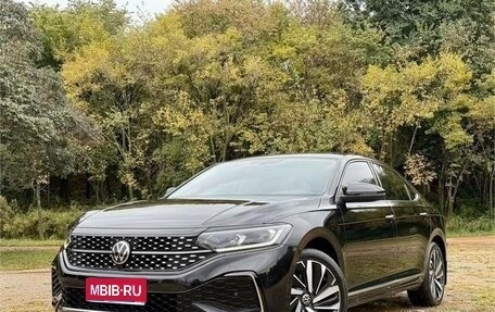 Volkswagen Passat B8 рестайлинг, 2021 год, 2 000 000 рублей, 1 фотография