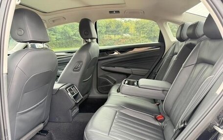 Volkswagen Passat B8 рестайлинг, 2021 год, 2 000 000 рублей, 13 фотография