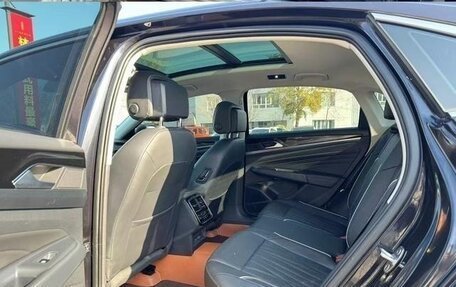 Volkswagen Passat B8 рестайлинг, 2021 год, 2 000 000 рублей, 13 фотография