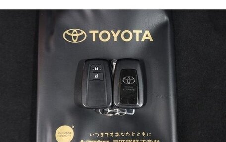 Toyota C-HR I рестайлинг, 2021 год, 1 440 000 рублей, 16 фотография