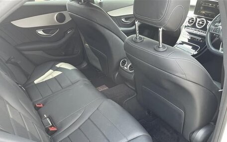 Mercedes-Benz C-Класс, 2017 год, 1 650 000 рублей, 6 фотография