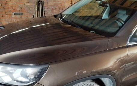 Volkswagen Tiguan I, 2014 год, 1 580 000 рублей, 2 фотография