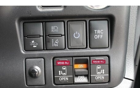 Toyota Voxy, 2022 год, 2 540 000 рублей, 18 фотография