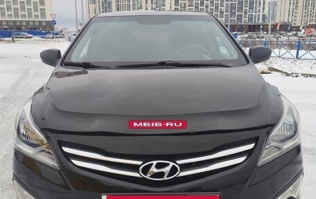 Hyundai Solaris II рестайлинг, 2015 год, 990 000 рублей, 3 фотография