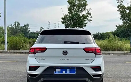 Volkswagen T-Roc I, 2021 год, 1 378 000 рублей, 24 фотография