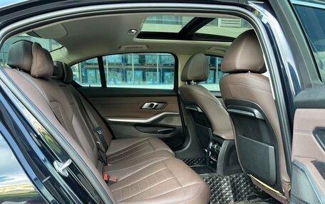 BMW 3 серия, 2022 год, 2 750 000 рублей, 12 фотография