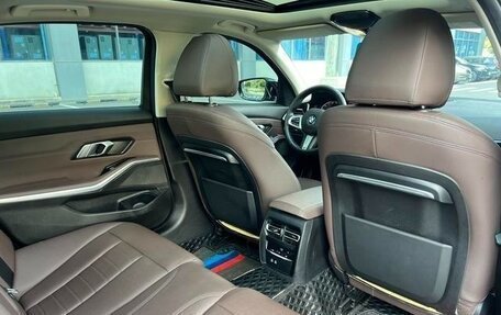 BMW 3 серия, 2022 год, 2 750 000 рублей, 14 фотография