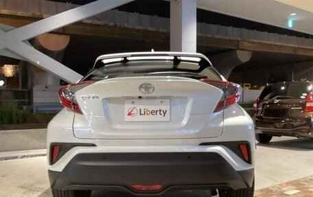 Toyota C-HR I рестайлинг, 2019 год, 1 645 000 рублей, 6 фотография